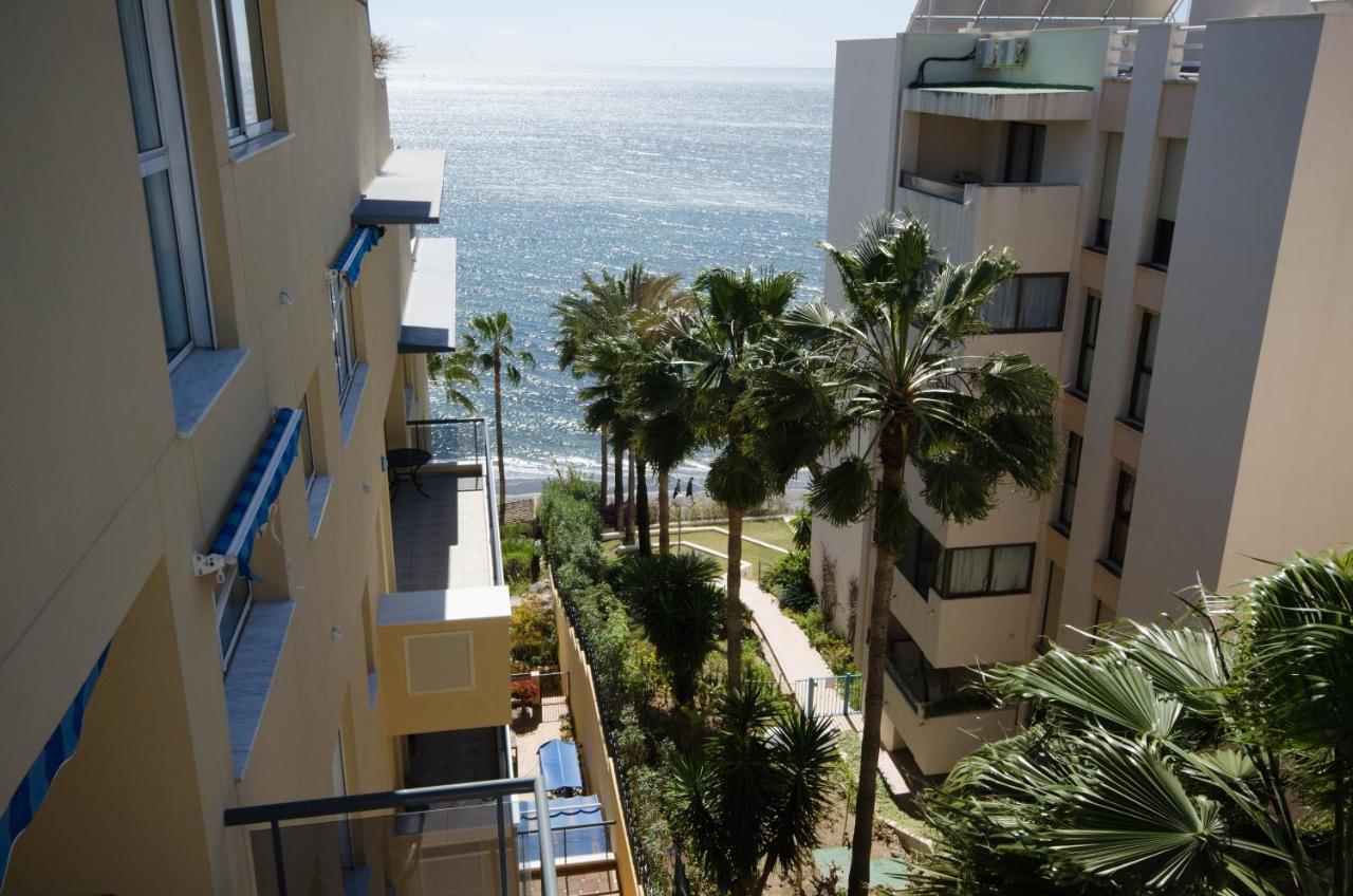 El Coral Apartment - First Beach Line Estepona Exteriör bild